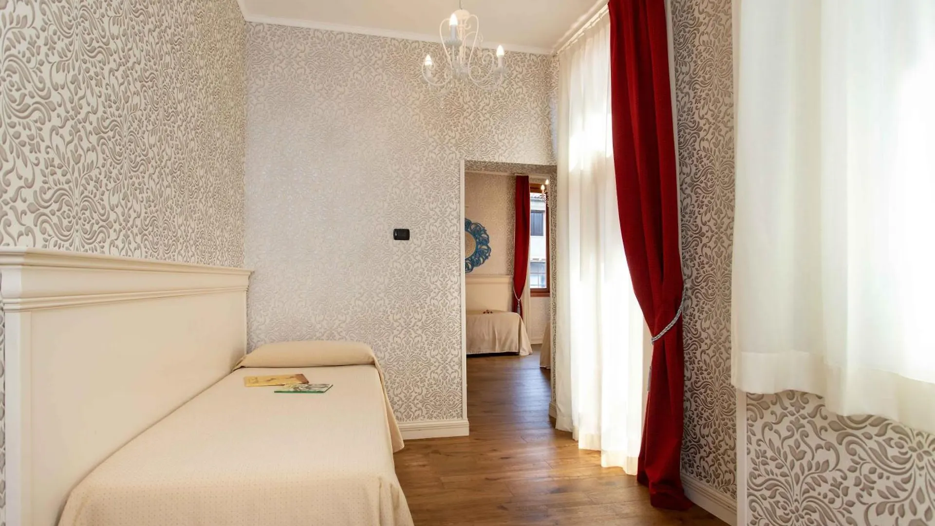 Charming Palace Santa Fosca Venezia 3*,