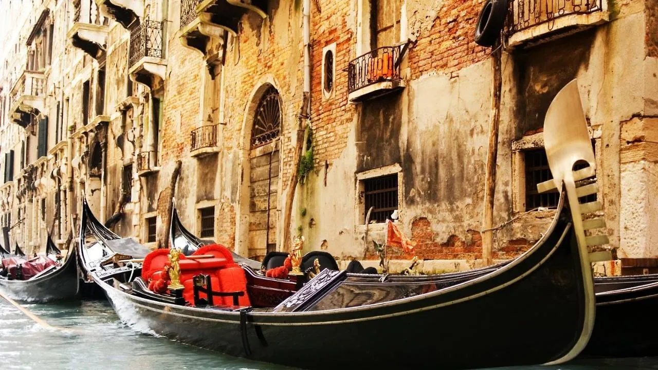 Charming Palace Santa Fosca Venezia 3*,