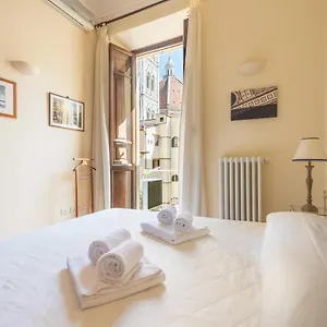 charming-2bed-apartment-overlooking-duomo.it-tuscanyhotel.com/
