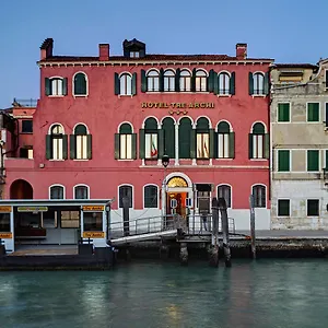 Tre Archi Hotell